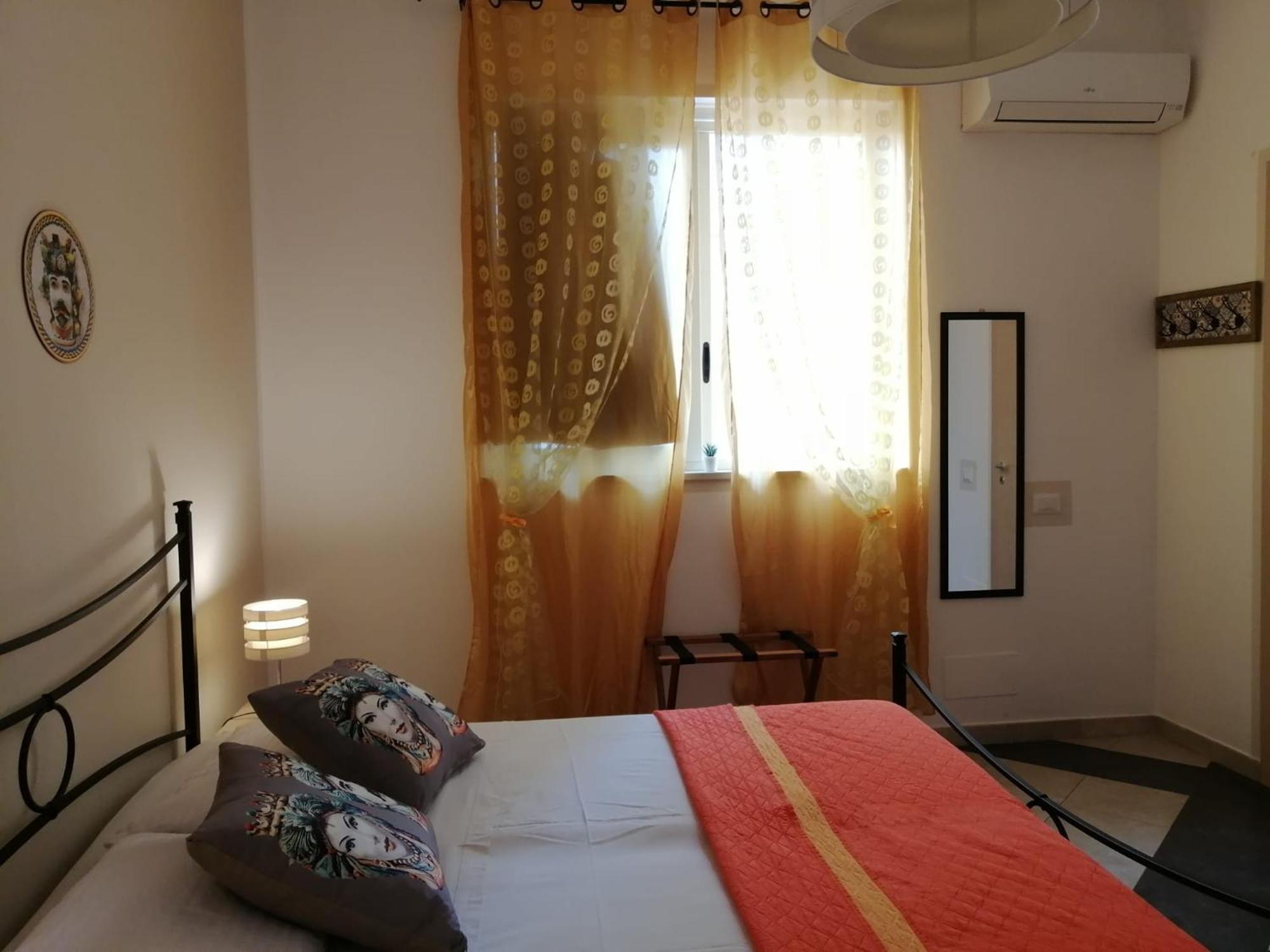 B & B Jasmine Санта-Тереза-ди-Рива Номер фото